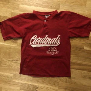 T-shirt  - Gott skick 