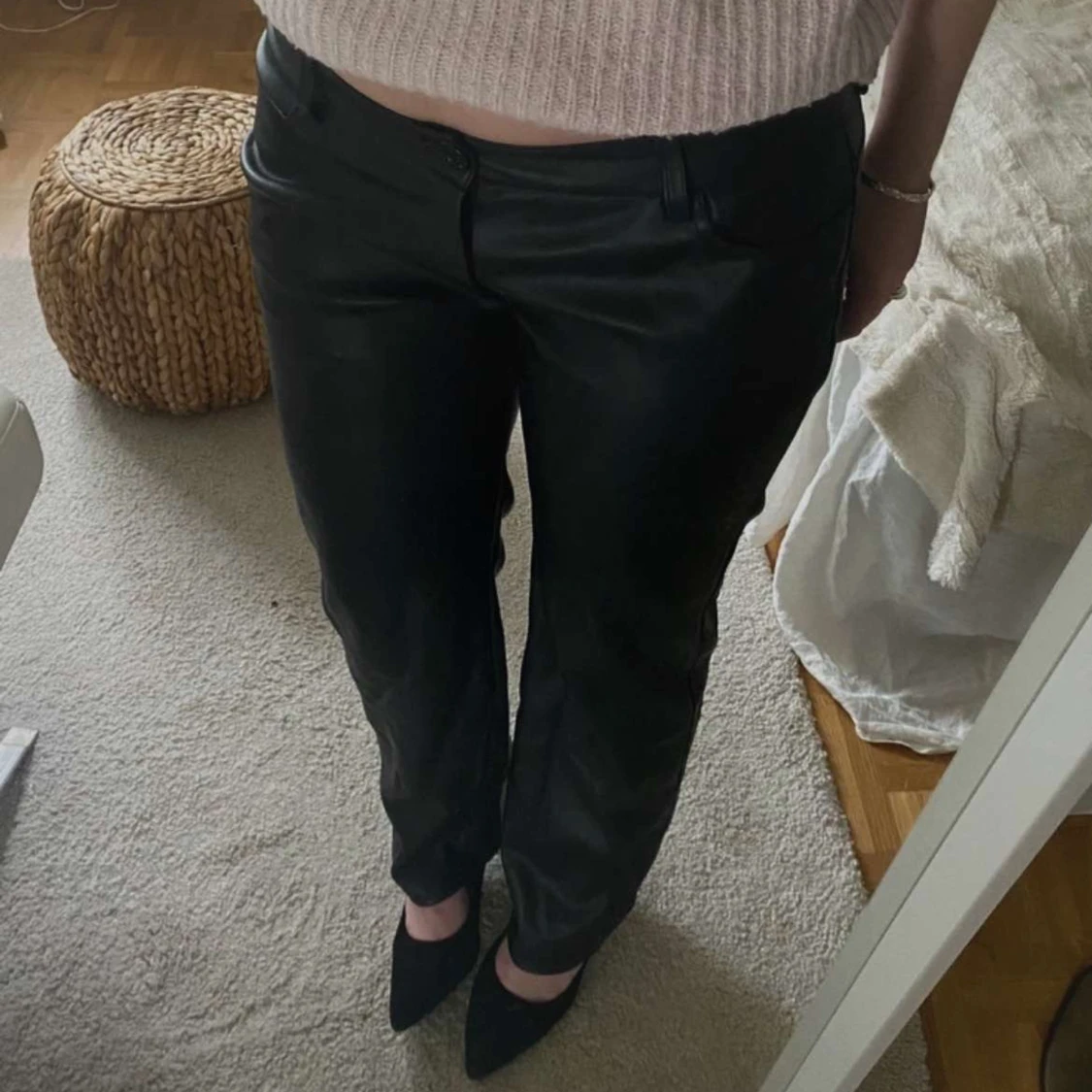 Lågmidjade läderbyxor  - 91