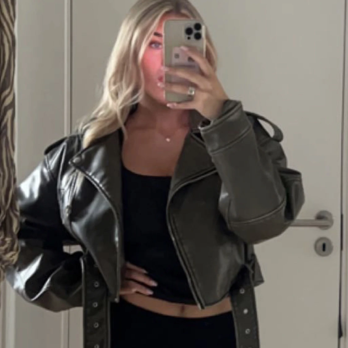 Zara skinnjacka  - 90