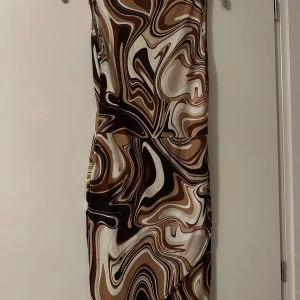 Short dress - Dress from Boohoo, used once. Doesn’t fit me. Size 36/S Stretchy material