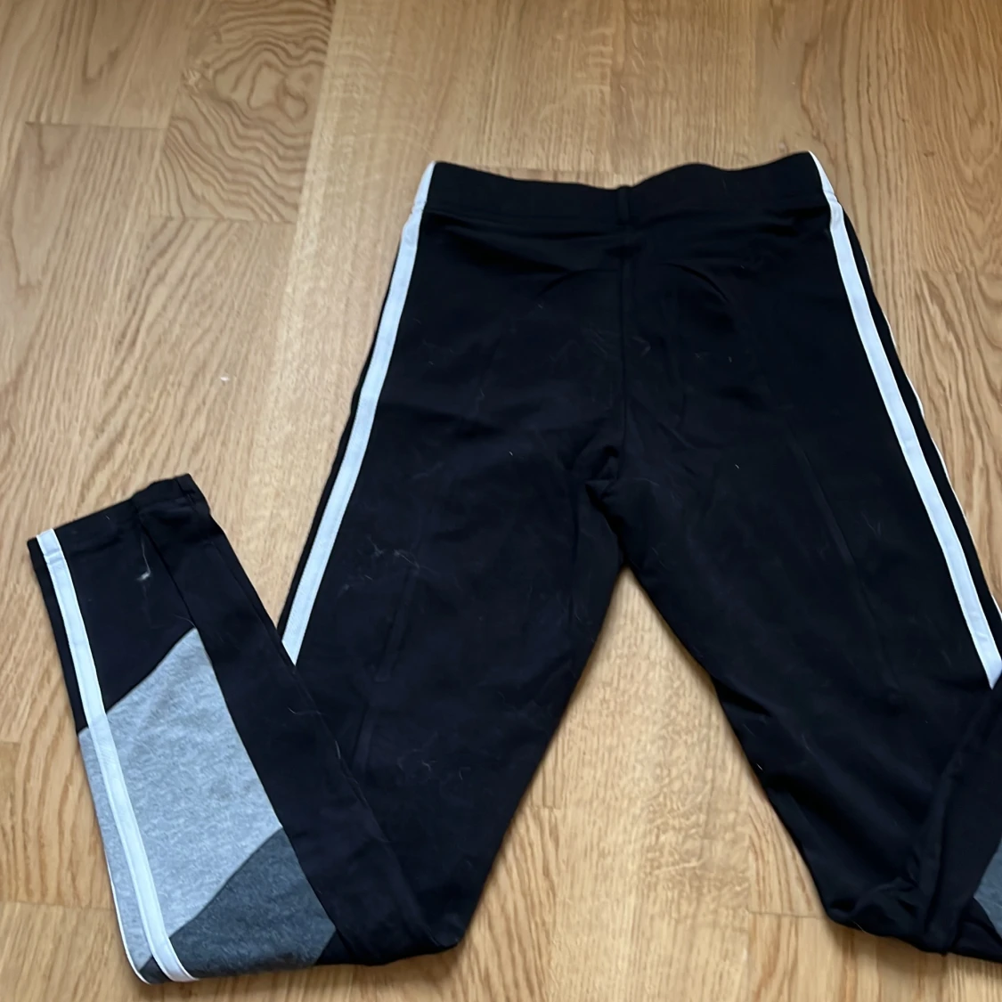 Adidas leggings - 90