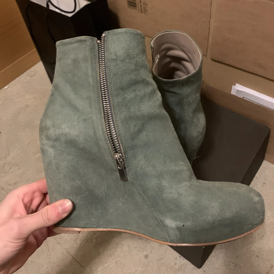 Last conspiracy heels - 91