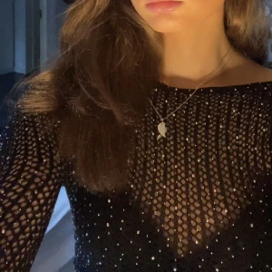 Snygg fest topp! - Är en body men jag har använt den som topp. Jääättesnygg!!