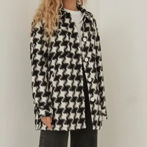 Overshirt jacket - Jacka i overshirt modell. Lite hårig i tyget. Supermysig och helt ny! 