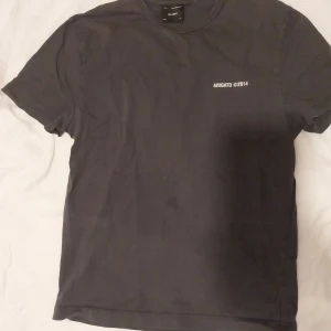 Axel Arogato Tshirt - Skick 9/10