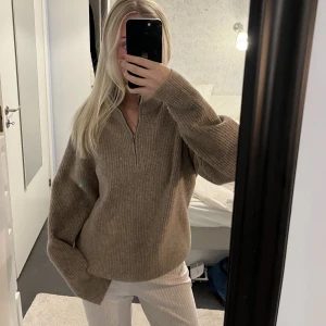 Stickad tröja  - Jättefin stickad tröja från Uniqlo 💓