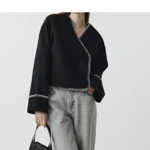 Gina Jacket Blanket Stitch - Använd fåtal gånger, skriv för mer bilder🥰