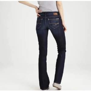 Sthlmstil jeans bootcut lowwaist från Mavi /zalando 