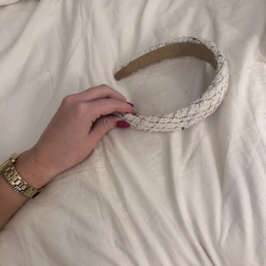 Diadem - Superfina hårdiadem