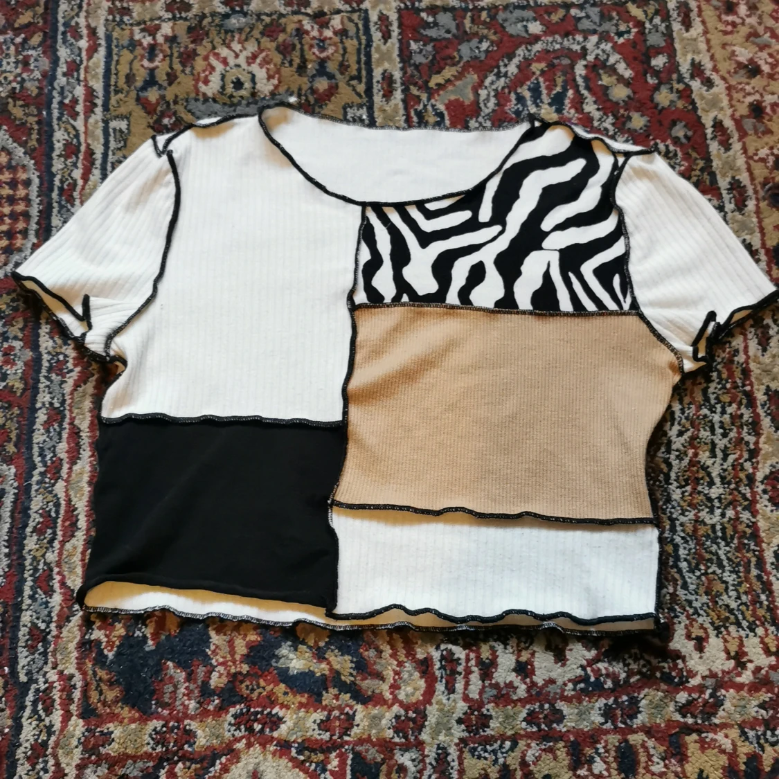 SÄLJER EN JÄTTE FIN TOPP!