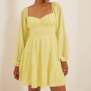 Klänning  - Fin klänning från nakd, använd 1-2 gånger. Storlek xs 