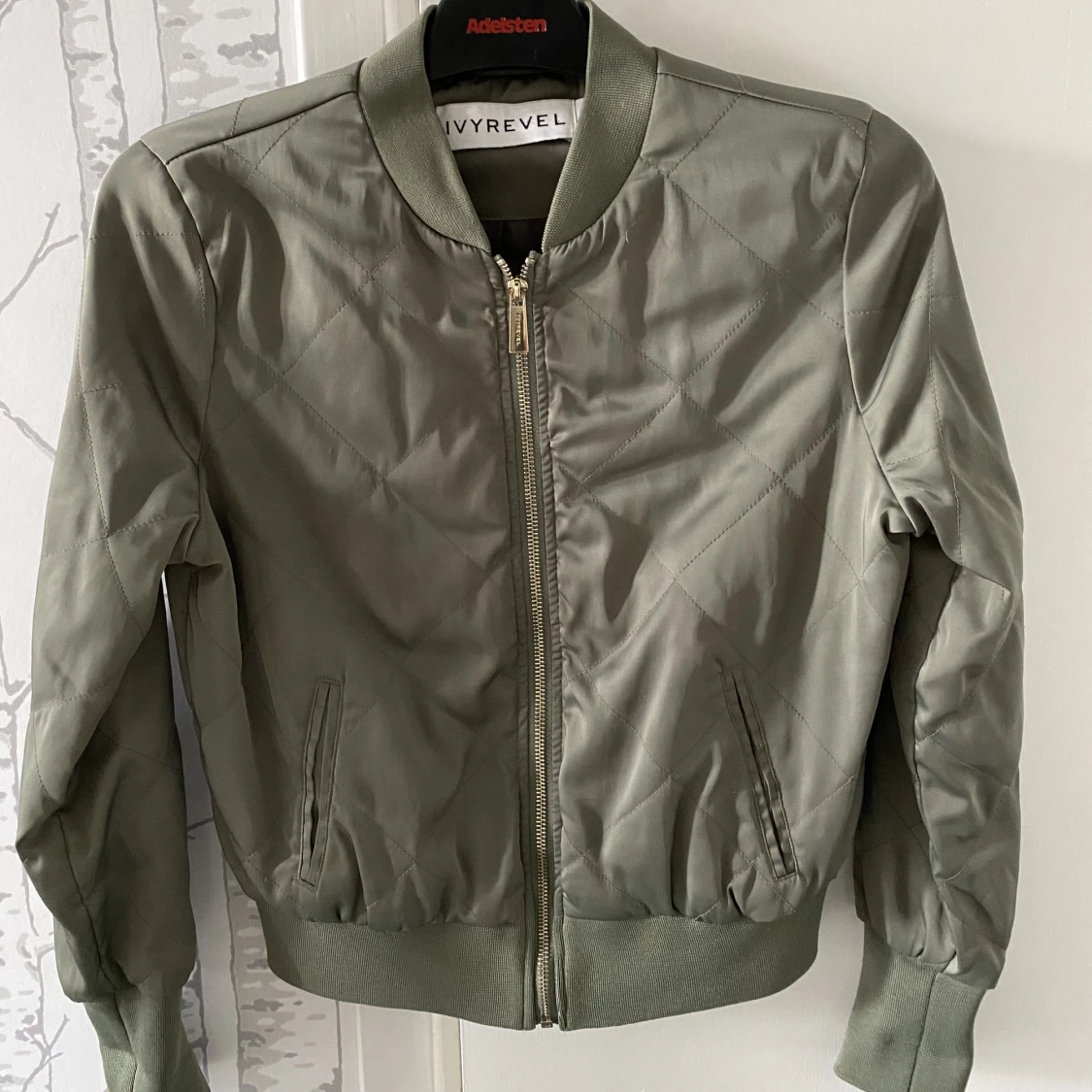 Ivy revel jacka