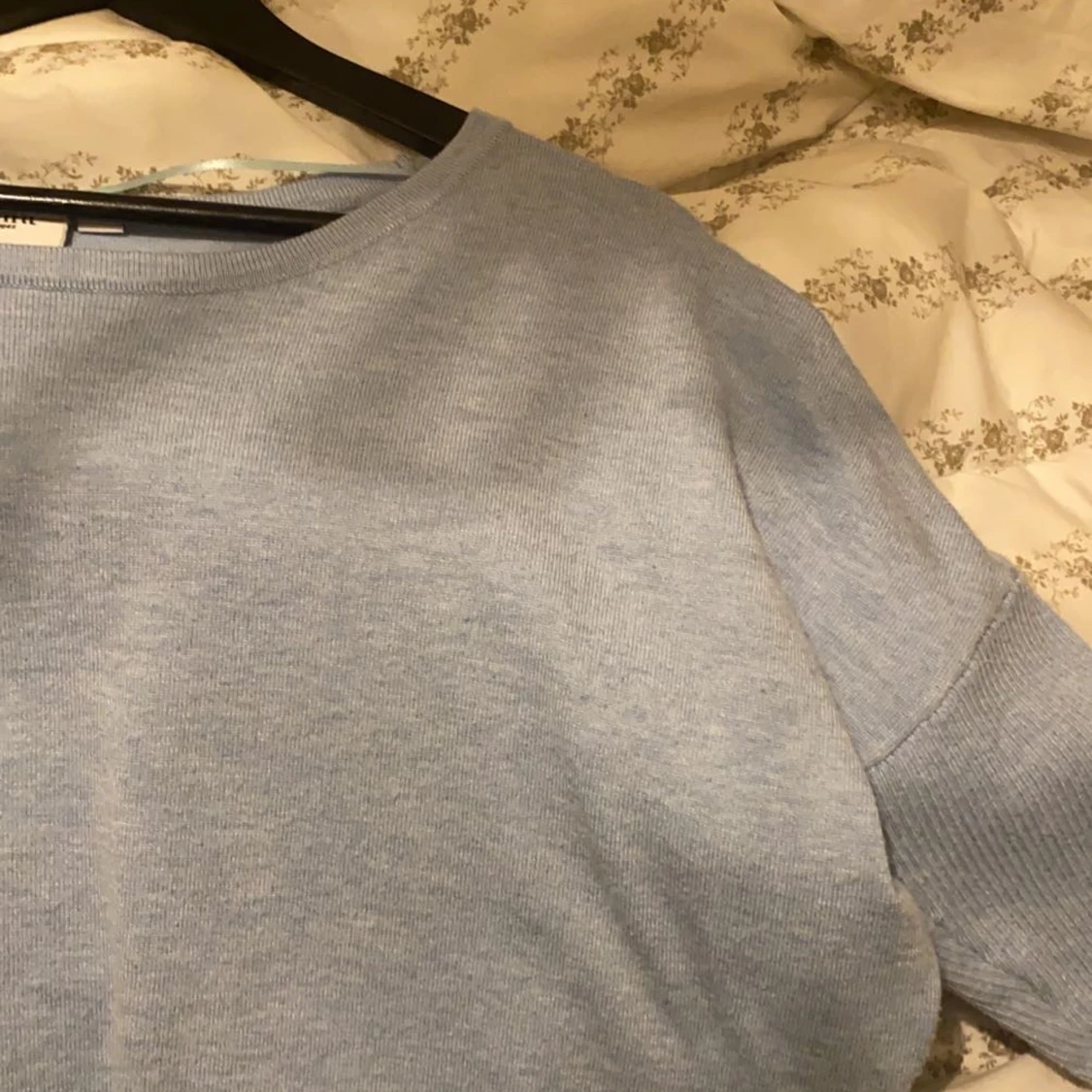 Ljus blå tröja från SAINT  - 91