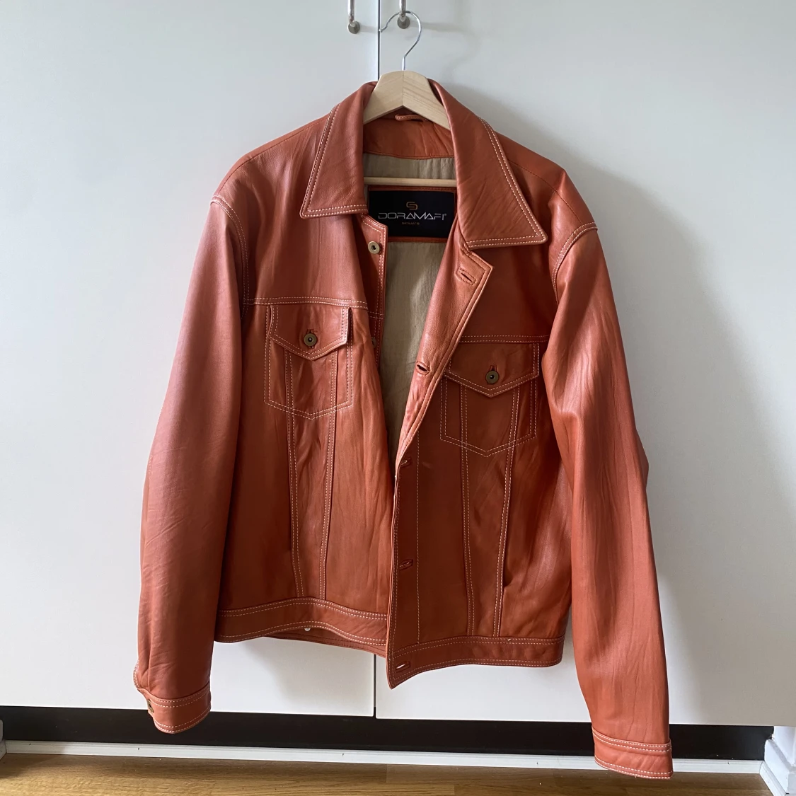 Orange skinjacka äkta italienskt läder - 90