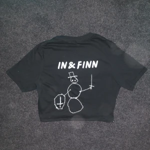 INN & FINN CUSTOM CROP TOP - HANDBROIDED CROP TOP