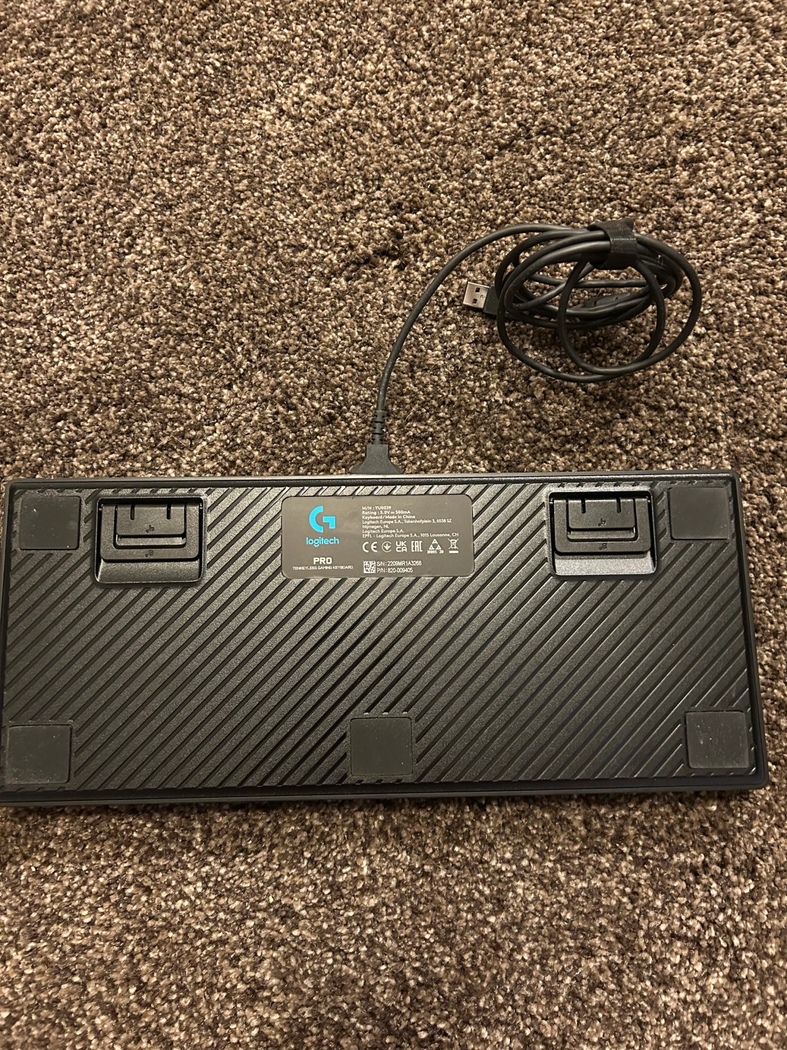 Logitech G Pro  - 90