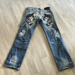 K&M jeans - Sjukt snygga Y2k jeans Kosmo•Lupo skitbra passform, storlek 31🤩🤝