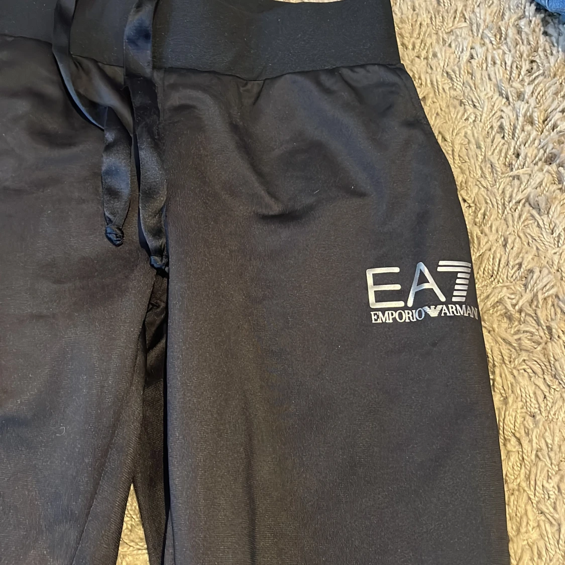 Armani byxor  - 90
