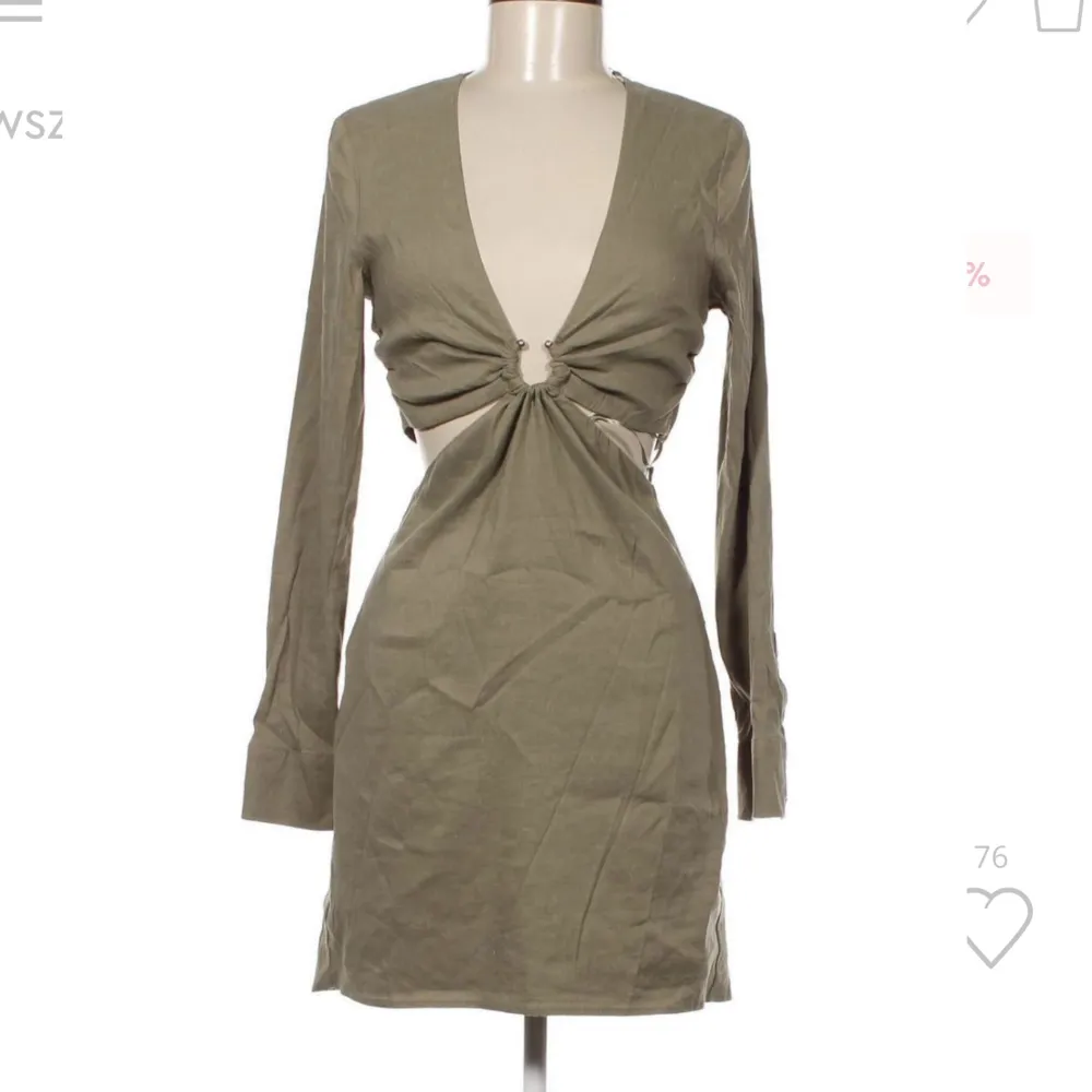 Grön klänning från zara som aldrig är använd🌸dragkedja på ryggen💕stl M men passar mig med S😍säljer då den inte kommer till användning🌸nypris 499. Klänningar.