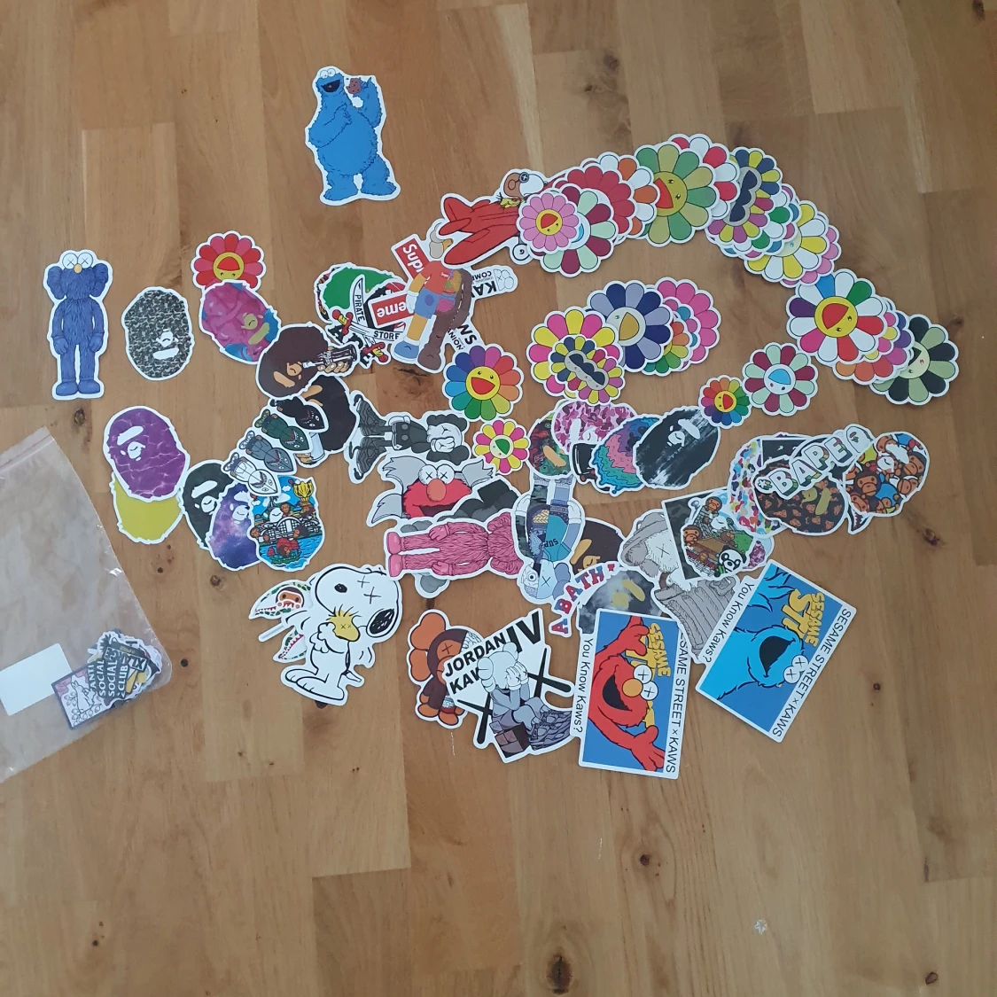 200 klistermärken disigner