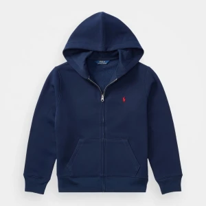 Polo zip hoodie - Tja, säljer den här feta Polo ralph lauren tröjan. Det är väldigt bra skick och nypris är 1200. Själv är jag 173 cm och den sitter lite stort på mig. Pris kan diskuteras vid snabbt svar.