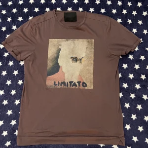 Limitato t shirt - Limitato t shirt. Jätte bra skick!!! Priset är ganska fast!!