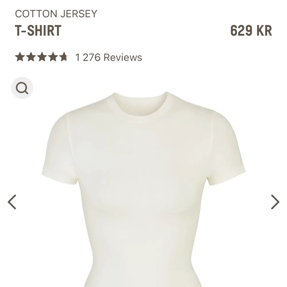 Helt oanvänd tshirt från Skims i modellen Cotton Jersey. Säljer pga att jag har flera st 💕. T-shirts.