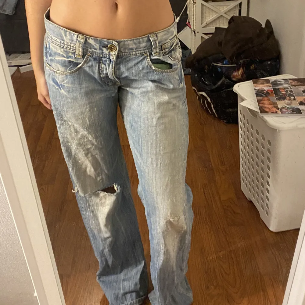 miss sixty lågmidjade jeans 🩵 jag är 168 för referens.. Jeans & Byxor.