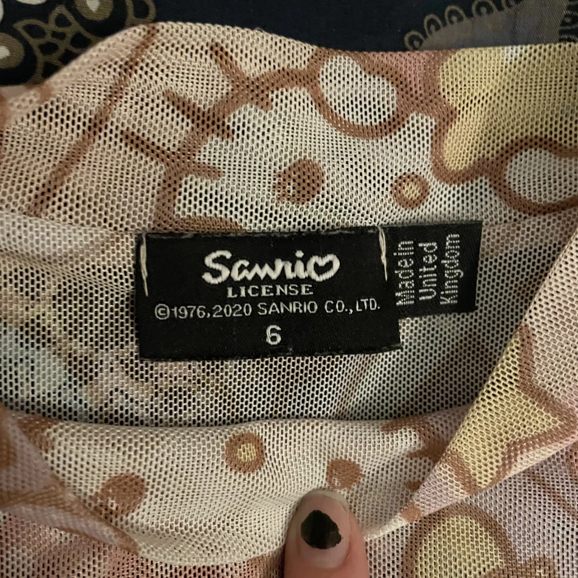 ÄKTA sanrio hello kitty mesh top - 91