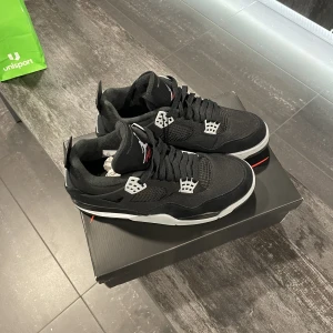 Jordan 4 Black Canvas retro  - Helt nya, köpt från restock 