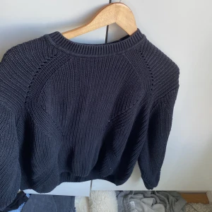 Stickad tröja från hm - En så söt stickad tröja från hm i lite tjockare material!💞
