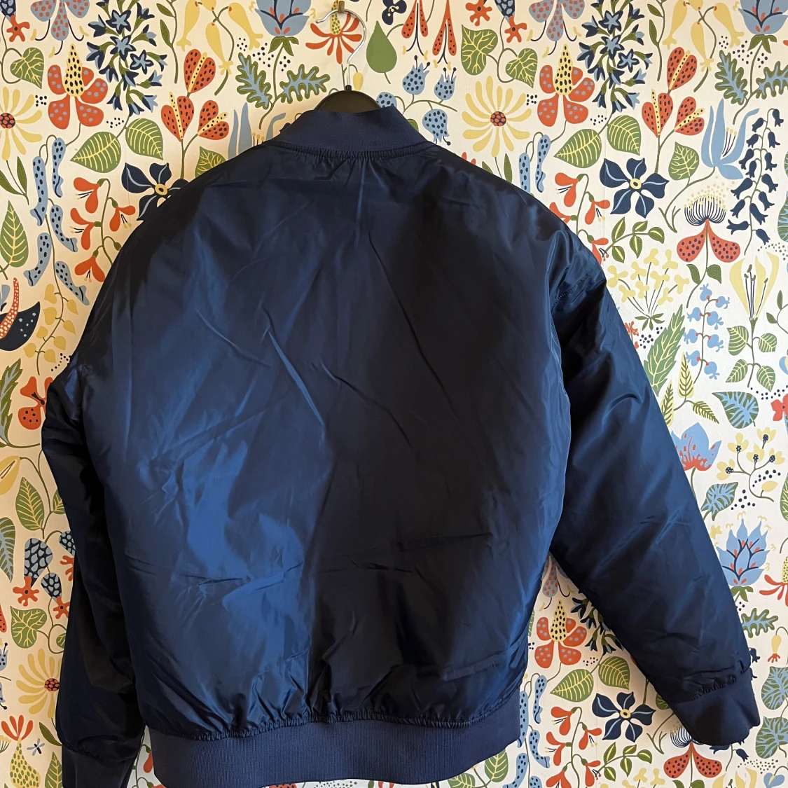 Mörkblå/marin bomberjacka storlek S Jack & Jones - 90