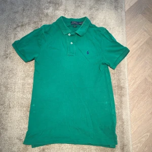 Polo Ralph Lauren pique - Jätte bra skick 9,5/10   Väldigt skön passform! 