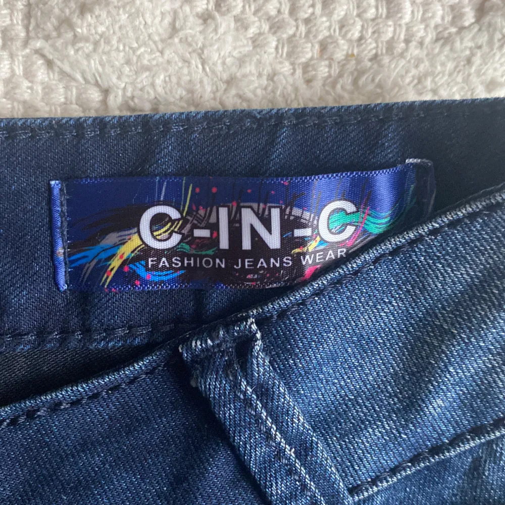 Säljer denna jätte coola jeans kjol från  C-in-C💋💋💋. Kjolar.