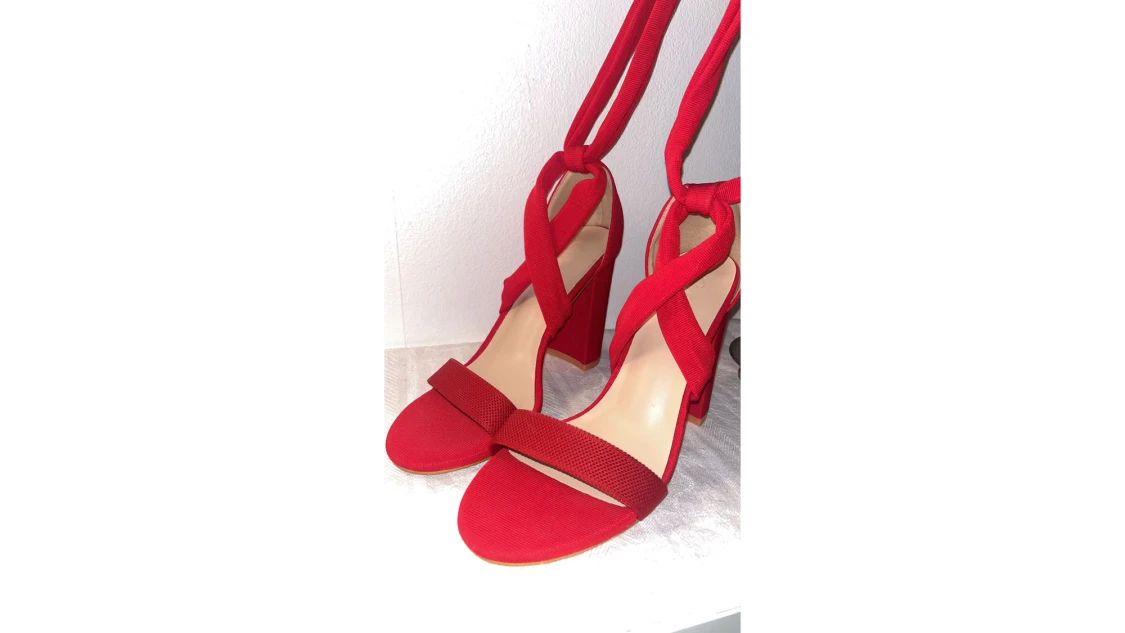 Röda klackskor Shein - 90