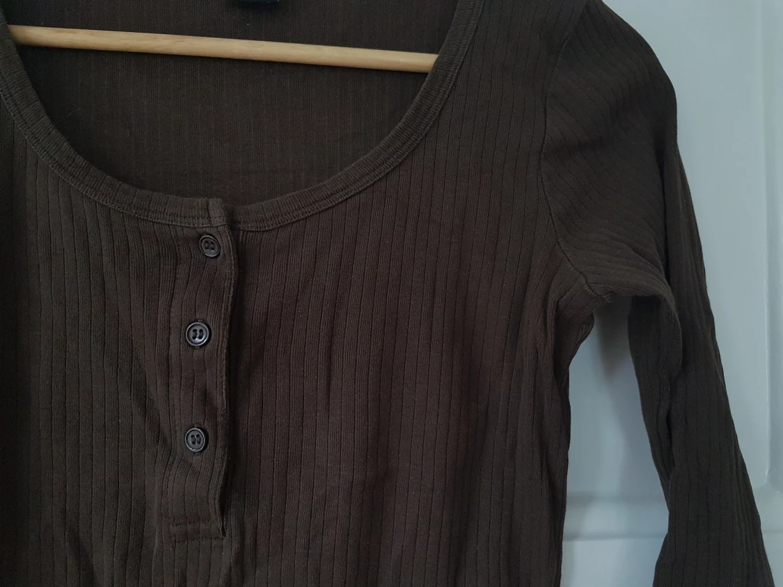 Längre top med 3/4 armar, strlk S-L - 90