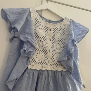 Zara blus - Jätte söt topp/blus från Zara i storlek xs💕