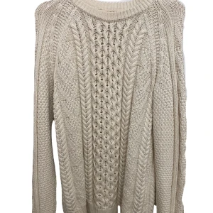 Gap tröja - Superfin stickad tröja från gap. Står strl xs men den är ganska stor och ganska lång ❣️ ger rory Gilmore vibes 🍂 