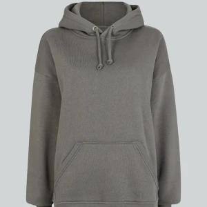 Hoodie - Säljer min Hoodie pga att ja inte har användning för den längre. Den är i nyskick mjuk å skön. Nypris 399