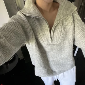 Tröja - Tröja ifrån Gina storlek S