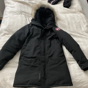 Canada Goose Langford Parka - Langford parka köpt 2022 från johnells Använd men fortfarande 9/10 skick