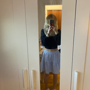 Kjol - Blå, söt, liten kjol.