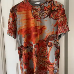 Cool vintage tröja från Versace!