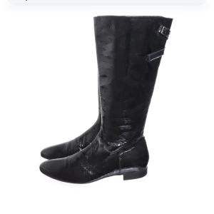 Stövlar/boots - Skit snygga boots från sellpy som inte använda pågrund av att de inte passar… Helt oanvända och ligger kvar i påsen och väntar på att någon annan får användning för de!