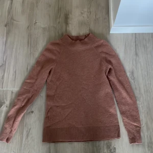 Stickad tröja  - Stickad tröja i st xxs, fin