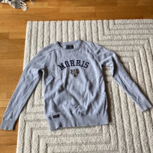 Morris tröja - Storlek S. Stickat skönt material