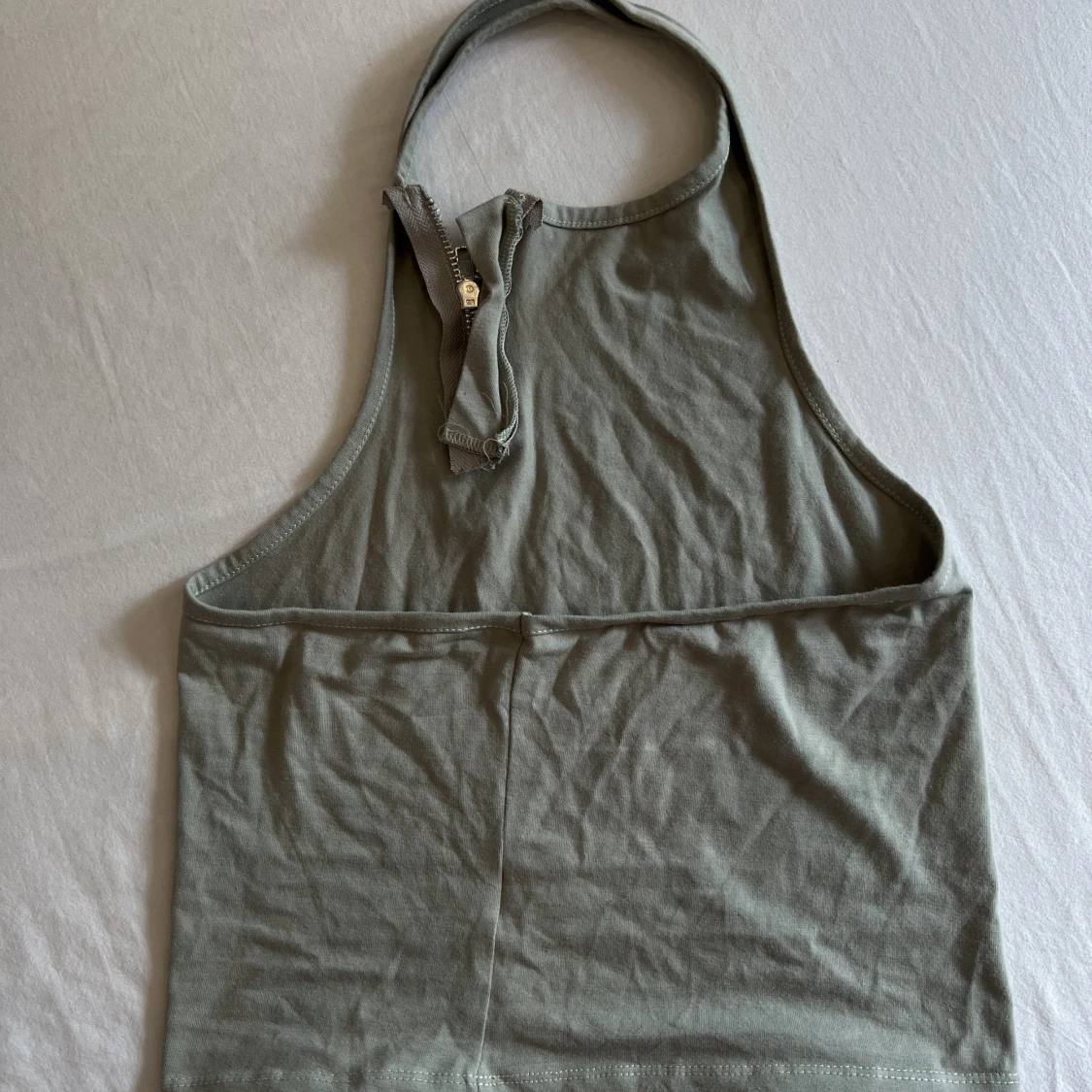 Halterneck topp med dragkedja - 91