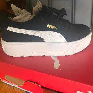 Puma karmen.  Storlek 37.  Aldrig använda.  Skickas med kartongen etc.