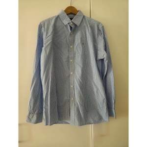 Tommy hilfiger - Skjorta i storlek XL  Aldrig använd