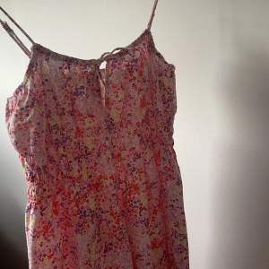 Blommig klänning från H&M 🌷